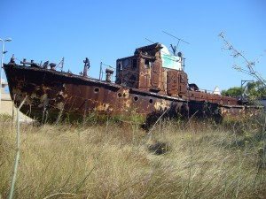 Lo-scafo-arrugginito-della-Kater-I-Rades[1]