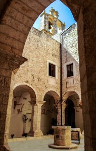 Ceglie_ChiostrodiSanDomenico (651x1024)