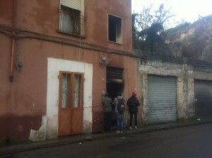 fuoco palazzo extracomunitari (1)