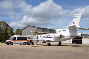 Imbarco paziente su Falcon 50
