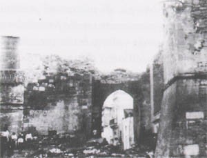 Porta Mesagne dopo il crollo del 1925 (Brindisiweb.com)