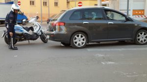 posteggio strisce (2)