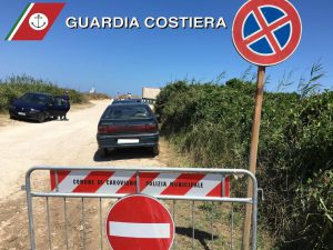 SEQUESTRO LETTINI OMBRELLONI (1)