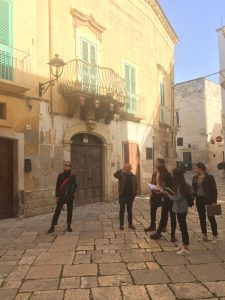 un-momento-della-visita-guidata-con-lassessora-angelini-1