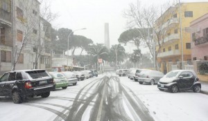 neve-070117-viale monumento marinaio