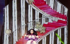 Al Verdi è tempo di fiabe con “Alice Underground”