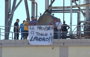Piattaforma polifunzionale, lavoratori: “occorre trovare una soluzione per noi”
