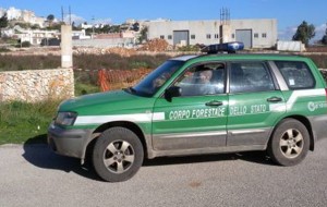 Scoperta discarica di rifiuti a Villa Castelli