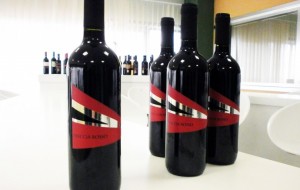 Arriva Freccia Rosso, la provocazione di Cantina Due Palme per l’alta velocità al Sud