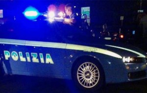 Quattro banditi svaligiano tabaccheria