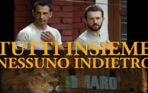 Da domani uno striscione per i marò anche al Comune di Ostuni