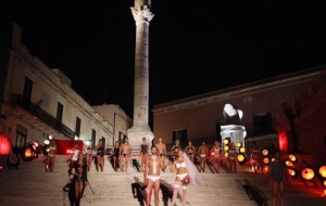 Brindisi Top Fashion Night: domenica 20 la moda sulla scalinata virgiliana
