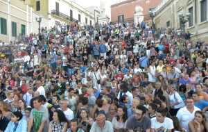 Bagno di folla a Brindisi per il campionato mondiale di motonautica