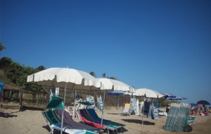 Scoperta spiaggia abusiva all’interno del Parco Dune Costiere