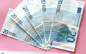 In possesso di banconote da 20 euro false: arrestato