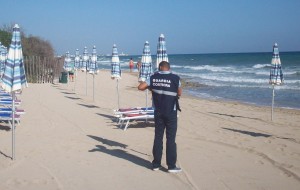 Scoperta spiaggia abusiva all’interno del Parco Dune Costiere