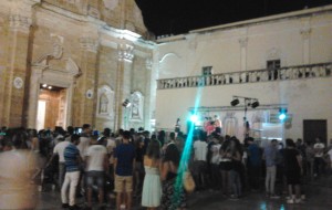 “Barbari in Piazza Duomo? immagine distorta dal perbenismo esasperato e preconcetto”. Di Gianluigi Gloria