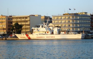 Arriva a Brindisi nel pomeriggio nave con circa 600 migranti