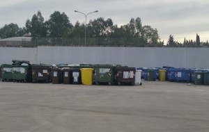 Terminata l’emergenza in Via Spalato: rimossi i cassonetti pieni di immondizia