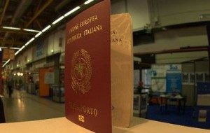 Accordo Poste-Polizia: il passaporto arriva a casa