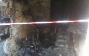 Incendio dimora migranti: BBC: “si aiuti chi è rimasto per strada. Occorre mobilitarsi contro il razzismo”