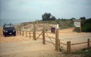 Motocross nell’area protetta di punta del Serrone: fuggi fuggi generale all’arrivo della Polizia Municipale