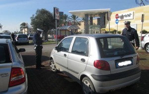 Mattinata contro il parcheggio selvaggio: elevate 37 multe