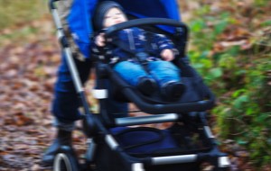 “Se non mi dai un euro ti porto via il bambino”: extracomunitario fermato per tentata estorsione
