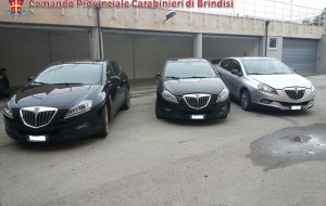 Fermato con auto rubata: pregiudicato arrestato per ricettazione