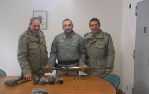Si fingeva agricoltore invece sparava agli uccelli a caccia chiusa: arrestato nei pressi di Torre Guaceto