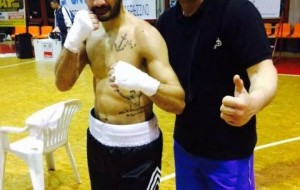 Tony Sponziello bagna con una vittoria l’esordio tra i professionisti