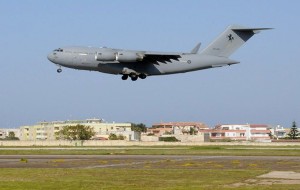 I giganti dell’aria si addestrano a Brindisi: le foto
