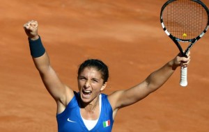Fed Cup, Sara Errani strapazza la Davis. Italia-Usa=1-1