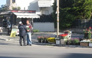 Dal nord barese a Brindisi per vendere fiori senza autorizzazione