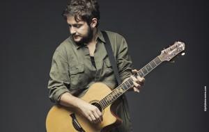 Stasera Vincenzo Maggiore in concerto al Binario 23