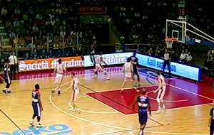 Brindisi cede per 67-63 nell’antipasto playoff contro Reggio Emilia: da martedì 19 si fa sul serio