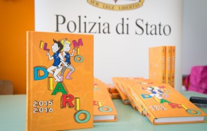 Il Questore Gentile distribuisce “il mio diario” agli alunni dell’Istituto Centro di Brindisi