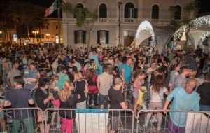 Mare in festa con Birra e Sound in tour: stasera Aria ti mari e Tre quarti band