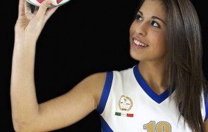 Assi Manzoni: torna Chiara Avallone