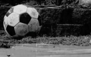 Si distribuisce materiale sportivo alle scuole brindisine: era fermo da due anni in contrada Masseriola