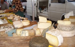 Vende formaggi “taroccati”: denunciato salumiere di Francavilla