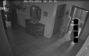 Topo d’appartamento si fa beffe di una vecchietta malata di Alzheimer: incastrato dalle telecamere