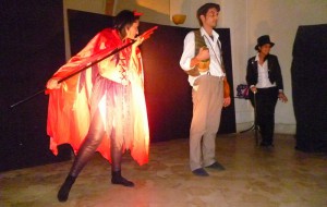 Un sorriso per i piccoli degenti: Halloween in pediatria con i clown della coop Naukleros