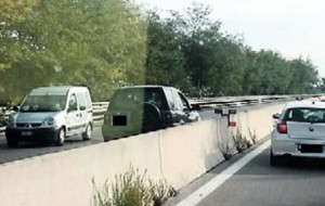 Pensionato guida contromano sulla Brindisi-Taranto per circa 20 Km. I Carabinieri evitano incidenti