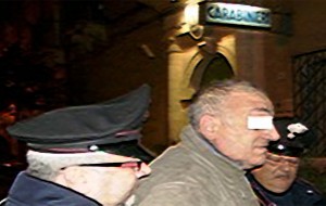 Non ha i soldi per pagare le bollette: presenta istanza per essere arrestato