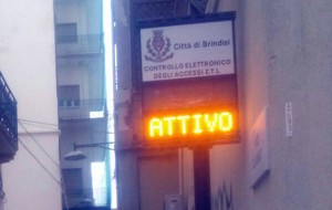 Auto abusive nella ZTL: multe ad oltre 200 automobilisti