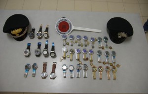 Traffica orologi tarocchi: denunciato autista di pulmann