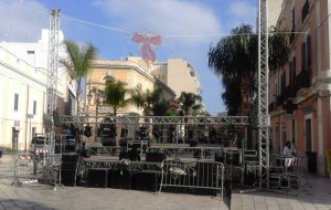 Dalle 18.00 in Piazzetta Fornaro festa anni ’80 con i Blu ’70