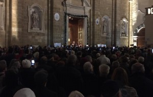 Giubileo: oltre 2000 fedeli in Cattedrale per l’apertura della porta della Misericordia