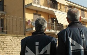 Utilizzare le case sequestrate alla mafia per far fronte all’emergenza abitativa (Forum Ambiente)